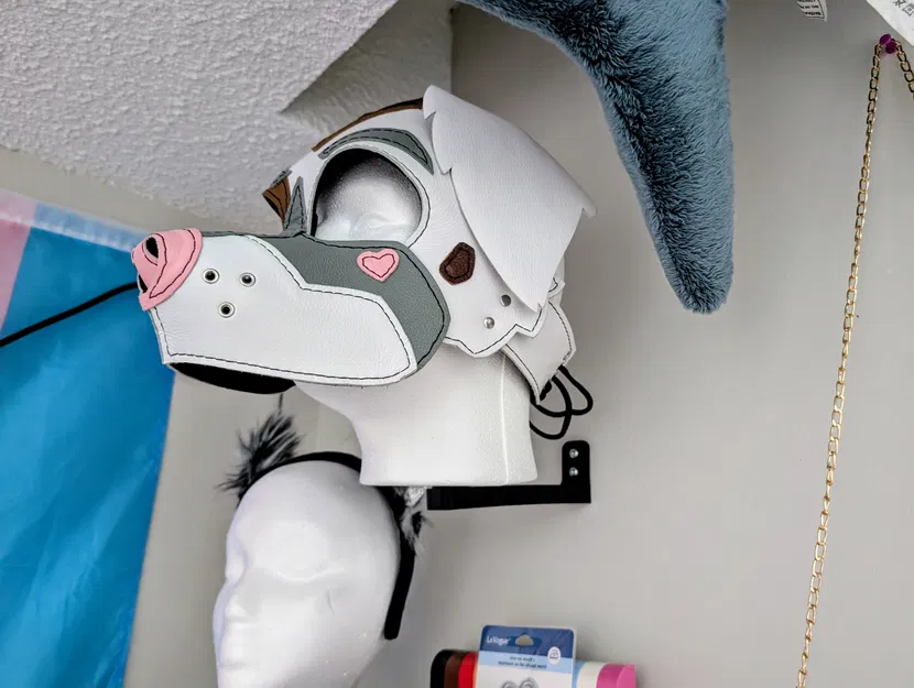 Giá treo tường đầu mannequin / Kệ treo Pup Hood *Woof Woof* - Image 1