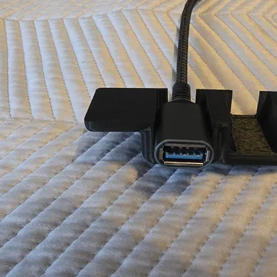 Giá đỡ USB gắn dưới bàn (USB Underdesk mount)