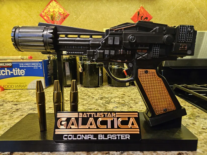 BSG 1978 - Đế trưng bày Colonial Blaster (Plain) - Image 1