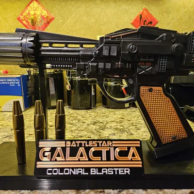 BSG 1978 - Đế trưng bày Colonial Blaster (Plain)