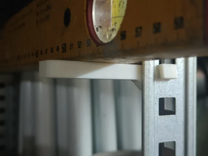 Giá gắn rack cho lỗ vuông (Rack Mount for square holes) - Image 1