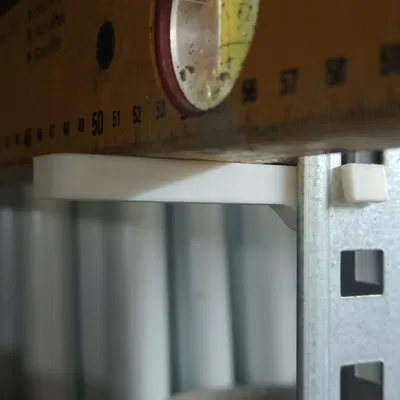 Giá gắn rack cho lỗ vuông (Rack Mount for square holes)