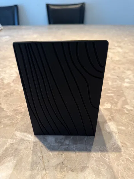 Kệ Organizer Bàn Làm Việc Hiện Đại – Giá Đỡ Remote Control - Image 1