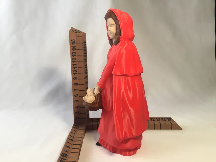 Tượng Cô Bé Quàng Khăn Đỏ (Red Riding Hood Statue) - Image 4