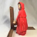 Tượng Cô Bé Quàng Khăn Đỏ (Red Riding Hood Statue) - Thumbnail 4