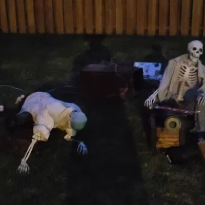 Pháo đạo cụ kích thước thật (Life Sized Prop Cannon)