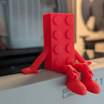 Brick Buddy – Bạn nhỏ canh chừng khối xây