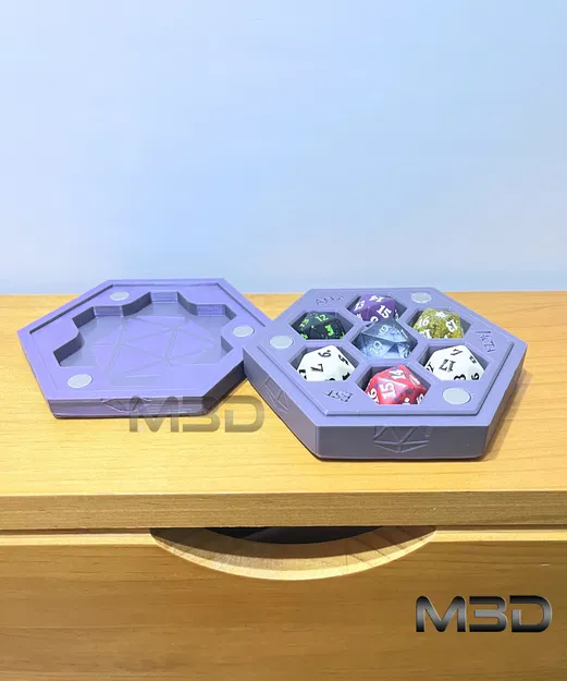 Hộp Đựng Xúc Xắc Lục Giác (Hexagon Dice Box) - Image 1