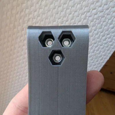 Tay cầm và ngàm gắn tay cho khiên cosplay/khiên gỗ