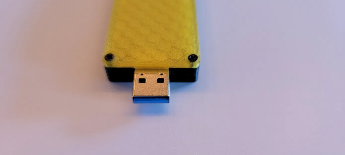 Case adapter ELUTENG NVME to USB - Image 1