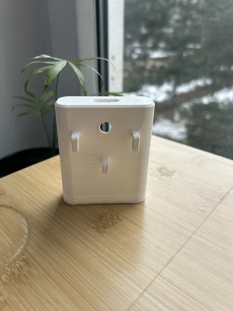 Giá treo sạc GP Batteries E421 cho pegboard IKEA SKÅDIS - Image 4