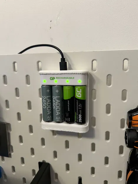 Giá treo sạc GP Batteries E421 cho pegboard IKEA SKÅDIS - Image 8