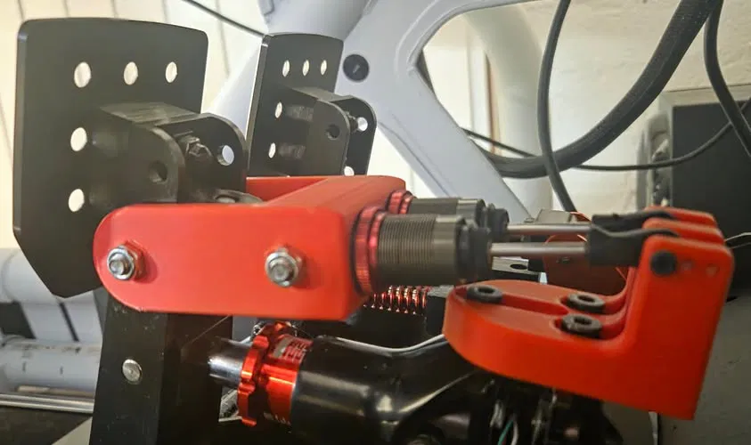 Mod phanh thủy lực cho pedal Fanatec V3 (dùng giảm xóc RC 1:8) - Image 1