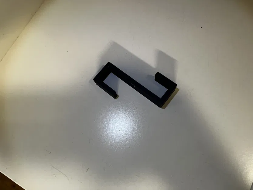 Kleiner Haken V2 (Móc nhỏ V2) - Image 1