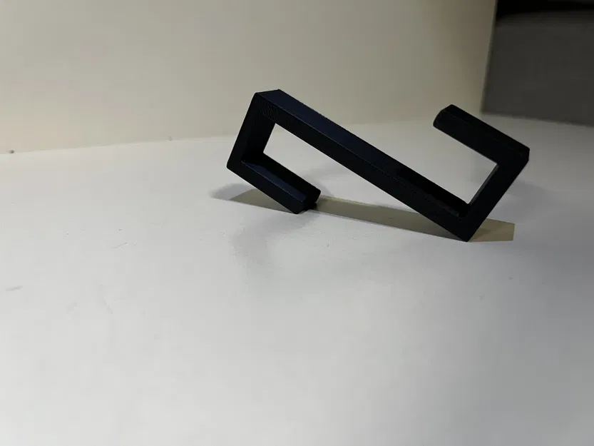 Kleiner Haken V2 (Móc nhỏ V2) - Image 2