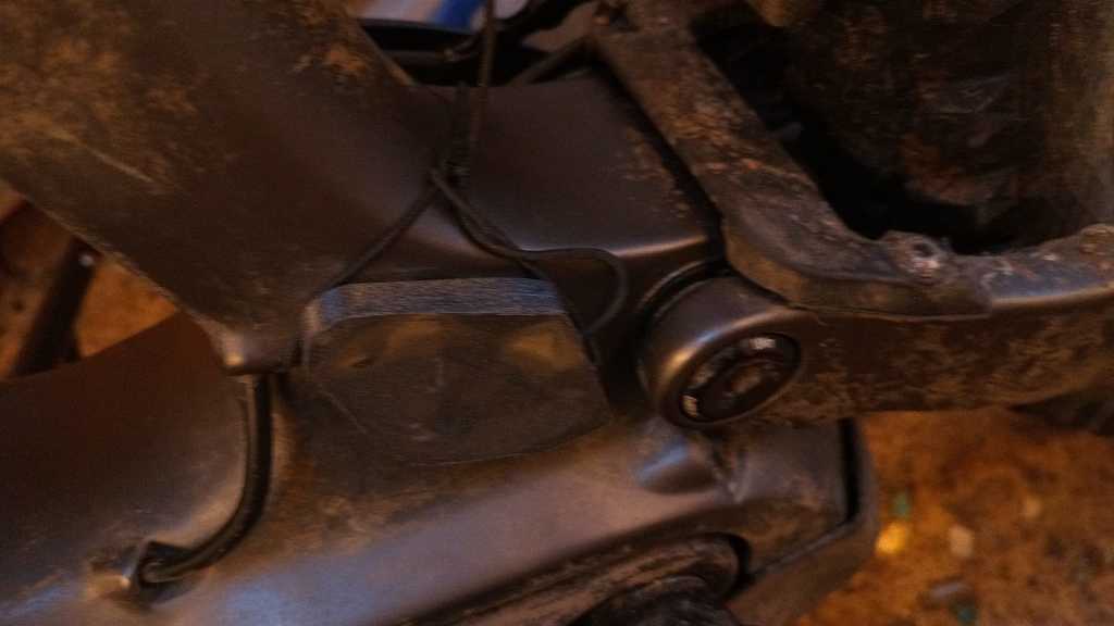 Nắp che cổng sạc e-bike Bosh smartsystem - Image 2