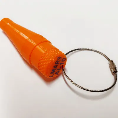 Hộp bảo vệ bugi NGK LMAR9AI-10 để mang theo làm phụ tùng dự phòng