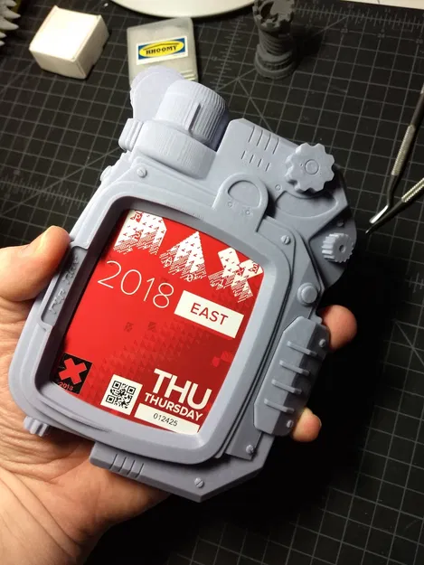 Kẹp thẻ Pip-Boy 3000 Mk IV (Pip-Boy 3000 Mk IV Badge Holder) - Image 1