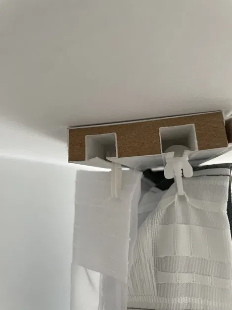 Curtain Glider – Móc con lăn cho ray rèm gắn trần - Image 1