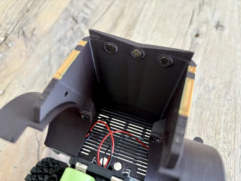 Smokey and the Bandit - Kenworth W900A cho RC SemiTruck - Image 10