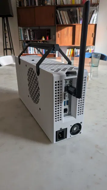 Case Minimalist BC-250 (Minimalist BC-250 Case) - Image 1