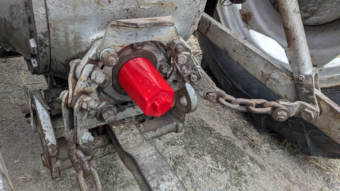 Nắp PTO MF135 (MF135 PTO Cover) - Image 1