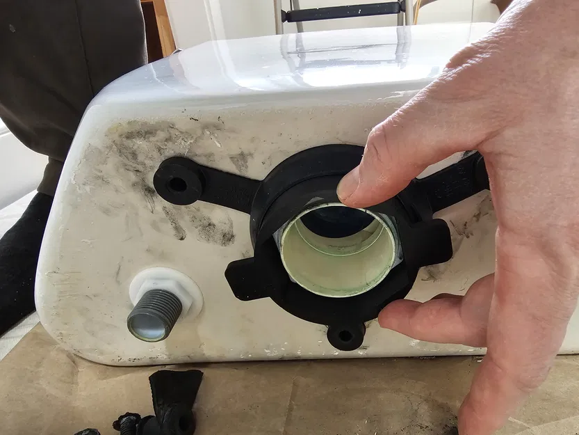 Cờ lê siết gasket bồn cầu Kohler (ống 2", 62mm across flats) - Image 1