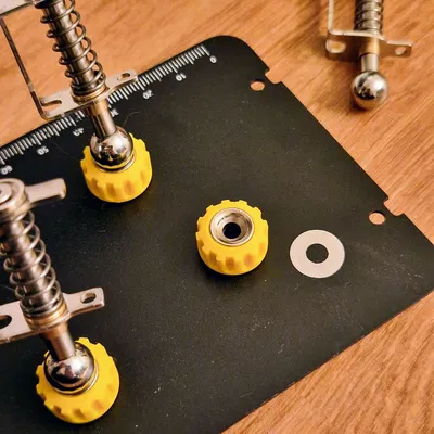 Omnifixo yellow feet – Chụp nhựa che nam châm