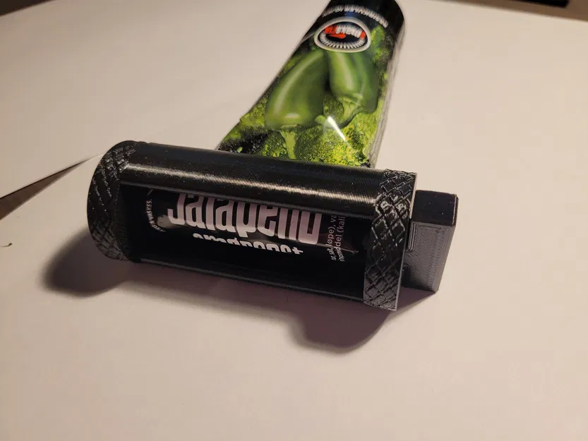 Tube squeezer – Dụng cụ vắt tuýp có tay quay - Image 1