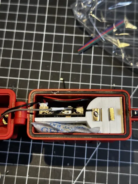 Meshtastic ABM Node tối giản dùng hộp thuốc chống nước (Smoker's Section) - Image 6