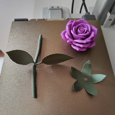 Velvet Petal – Hoa hồng trang trí phong cách hiện đại