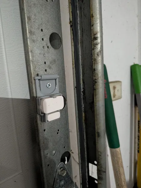 Aquara Garage Door Sensor v1 - Image 2