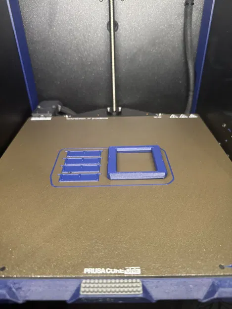 Nắp che quạt 40x40mm có flaps - Image 1