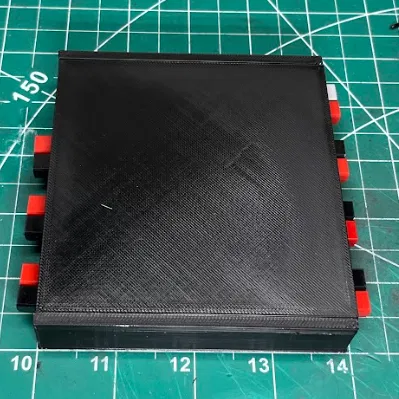 Hộp phân phối Powerpole (Powerpole distribution box)