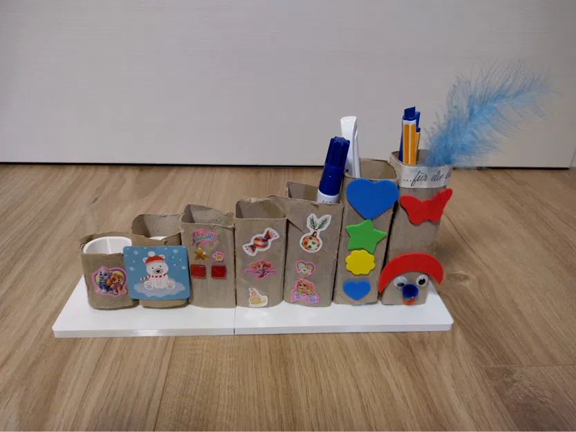 Ống cắm bút (tận dụng lõi giấy vệ sinh) - Image 1