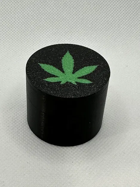 Hộp Đựng Nắp Vặn – Thiết Kế Nắp Lá Cần Sa - Image 1