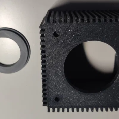 Đèn bàn cube gân (ribbed) scale 75%