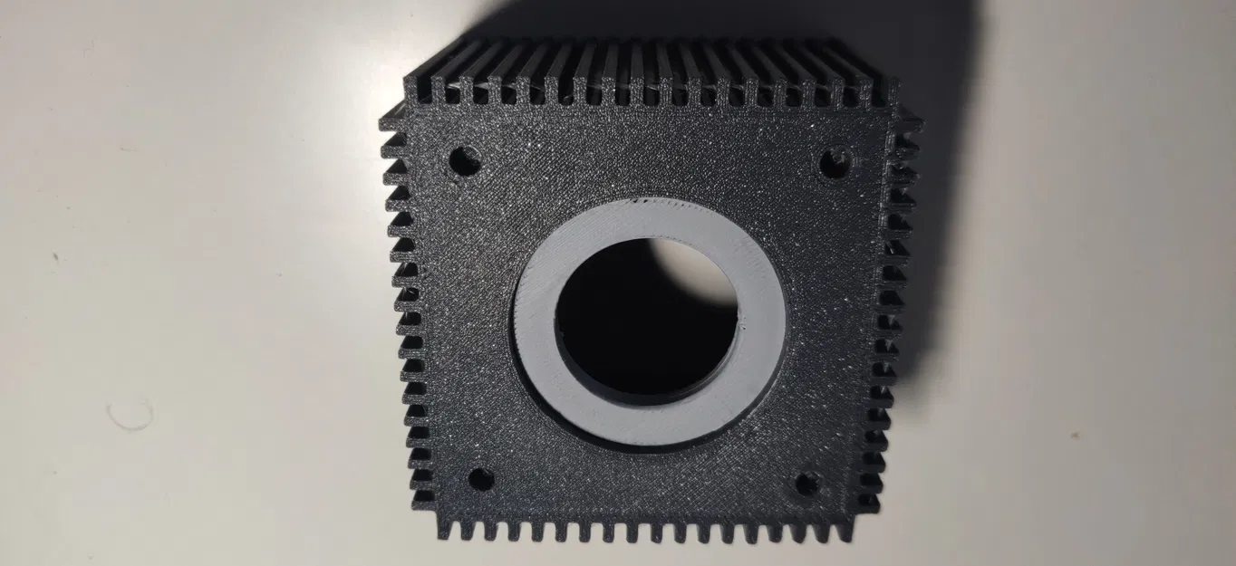 Đèn bàn cube gân (ribbed) scale 75% - Image 3