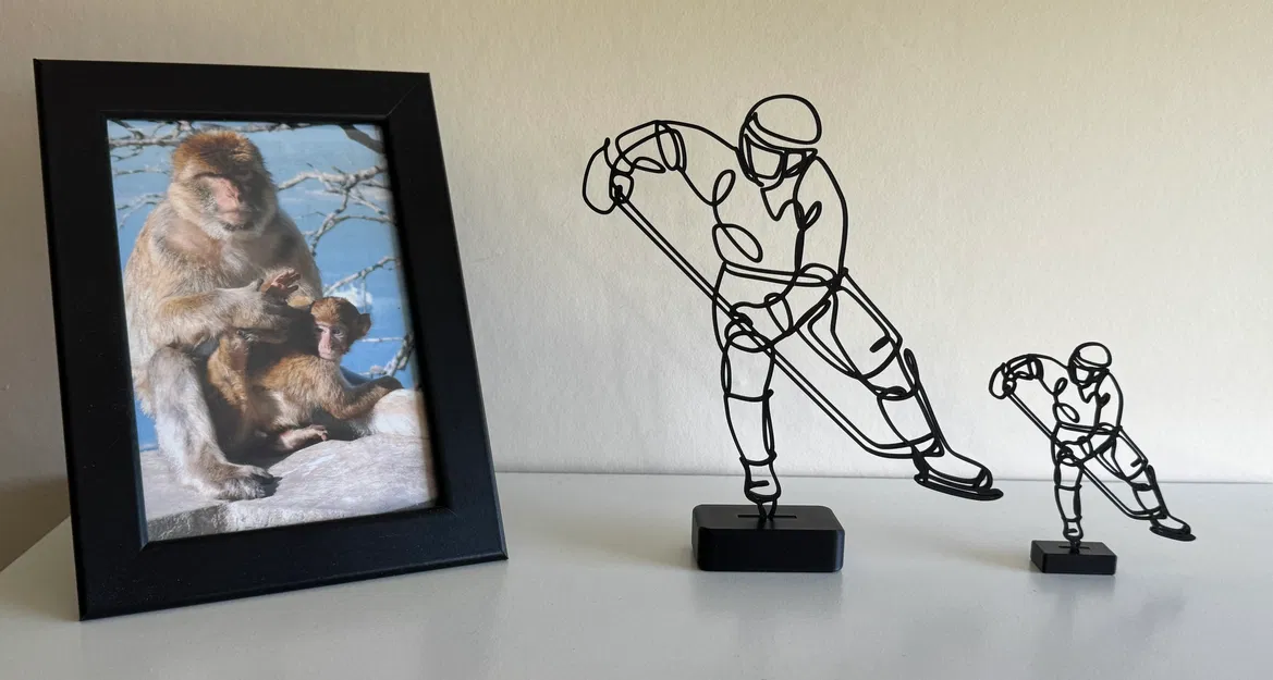 Tượng Line Art Vận Động Viên Hockey - Image 2