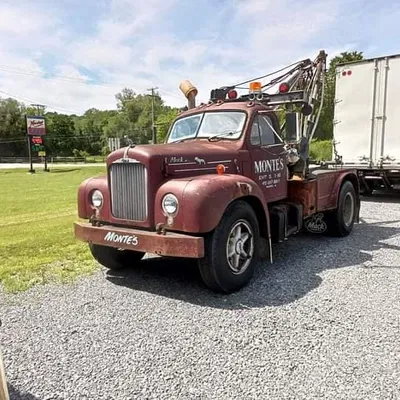 Wrecker – Xe cứu hộ Mack B Holmes 1959