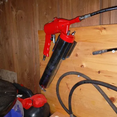 Clip kẹp siêu chắc cho súng bơm mỡ