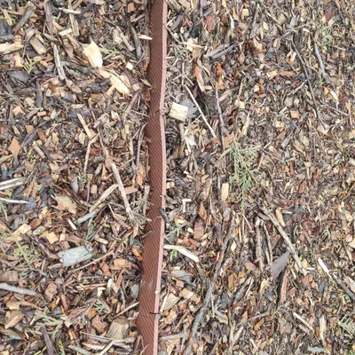 Viền bờ vườn có thể scale (Zahradní obrubník škálovatelný)