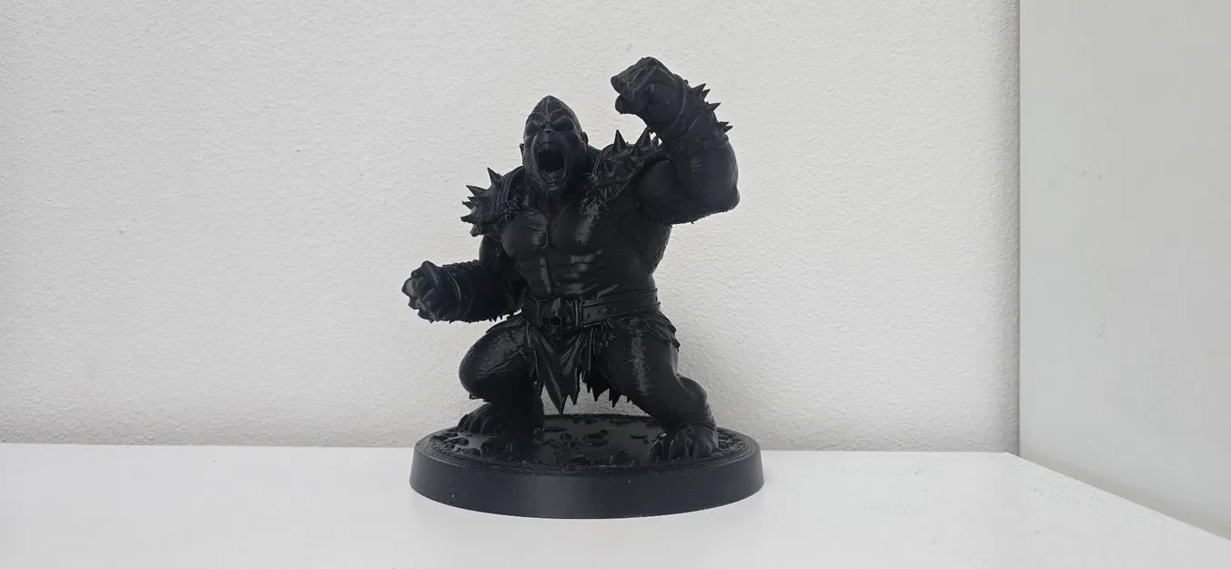 Tượng Chiến Binh Cuồng Nộ Khỉ Đột Bọc Giáp - Image 1