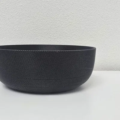 Tô Trang Trí Đen Vân Sọc (Ribbed) Dáng Gọn Gàng