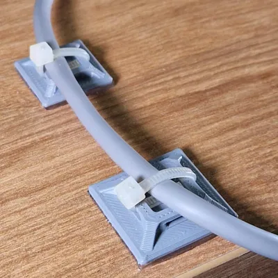 Giá giữ cáp dùng dây rút đơn giản (Simple zip tie cable mount holder)