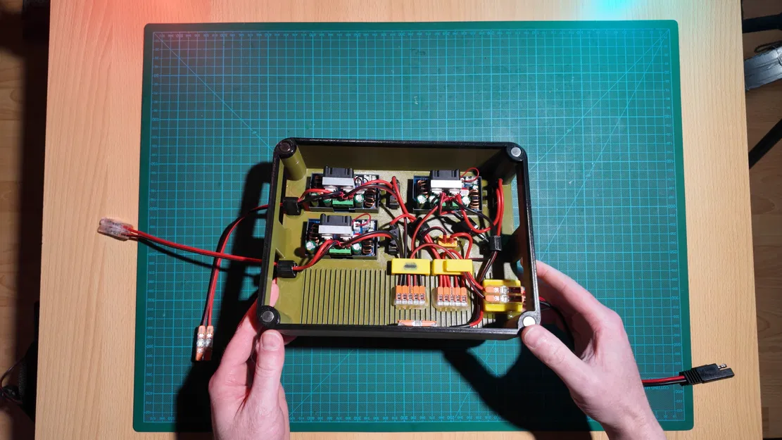 Vỏ in 3D XXL Online DC-UPS – Phong cách Industrial (cỡ XXL) - Image 9