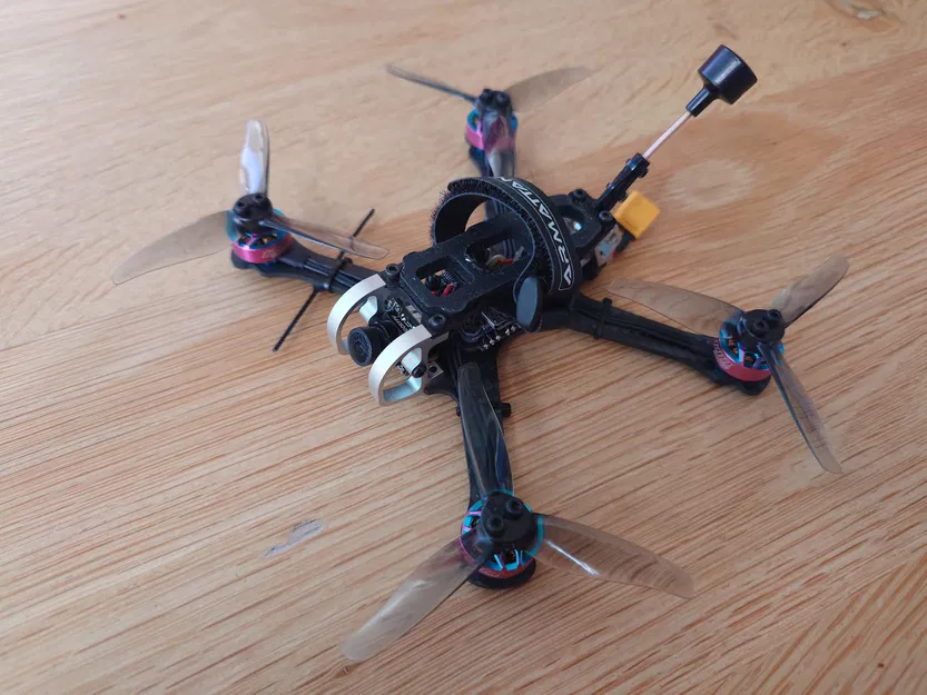 Ngàm gắn antenna Armattan Tadpole cho antenna dùng u.fl và coax - Image 1