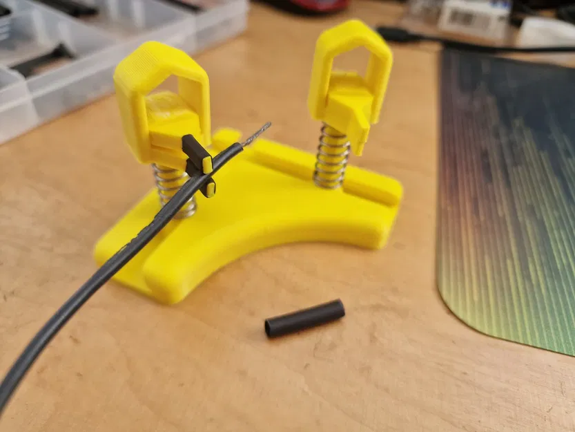 Tay kẹp phụ hàn (Soldering Helping Hand/Third Hand) - Image 2