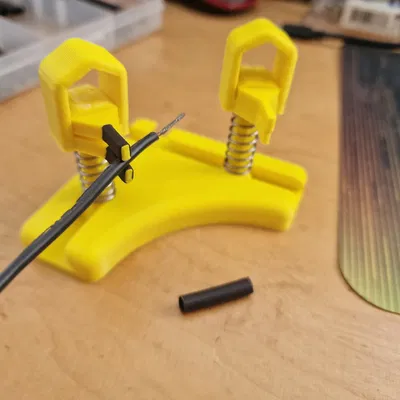 Tay kẹp phụ hàn (Soldering Helping Hand/Third Hand)