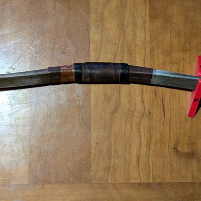 Giá treo tường góc nghiêng / kẹp treo cung (bow holder)